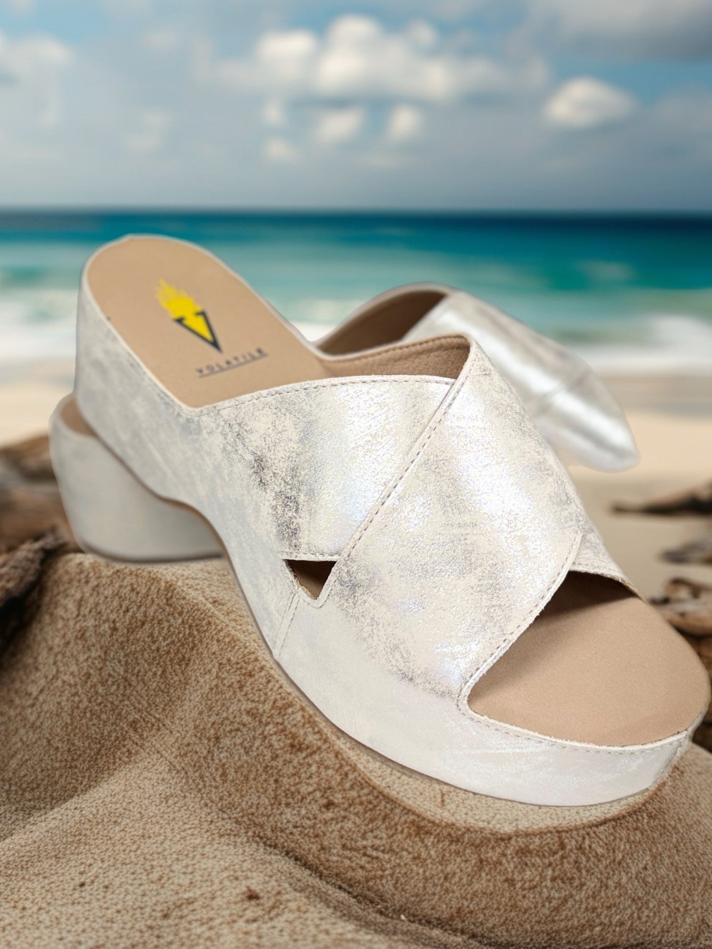 Edith Criss Cross Sandal Gold