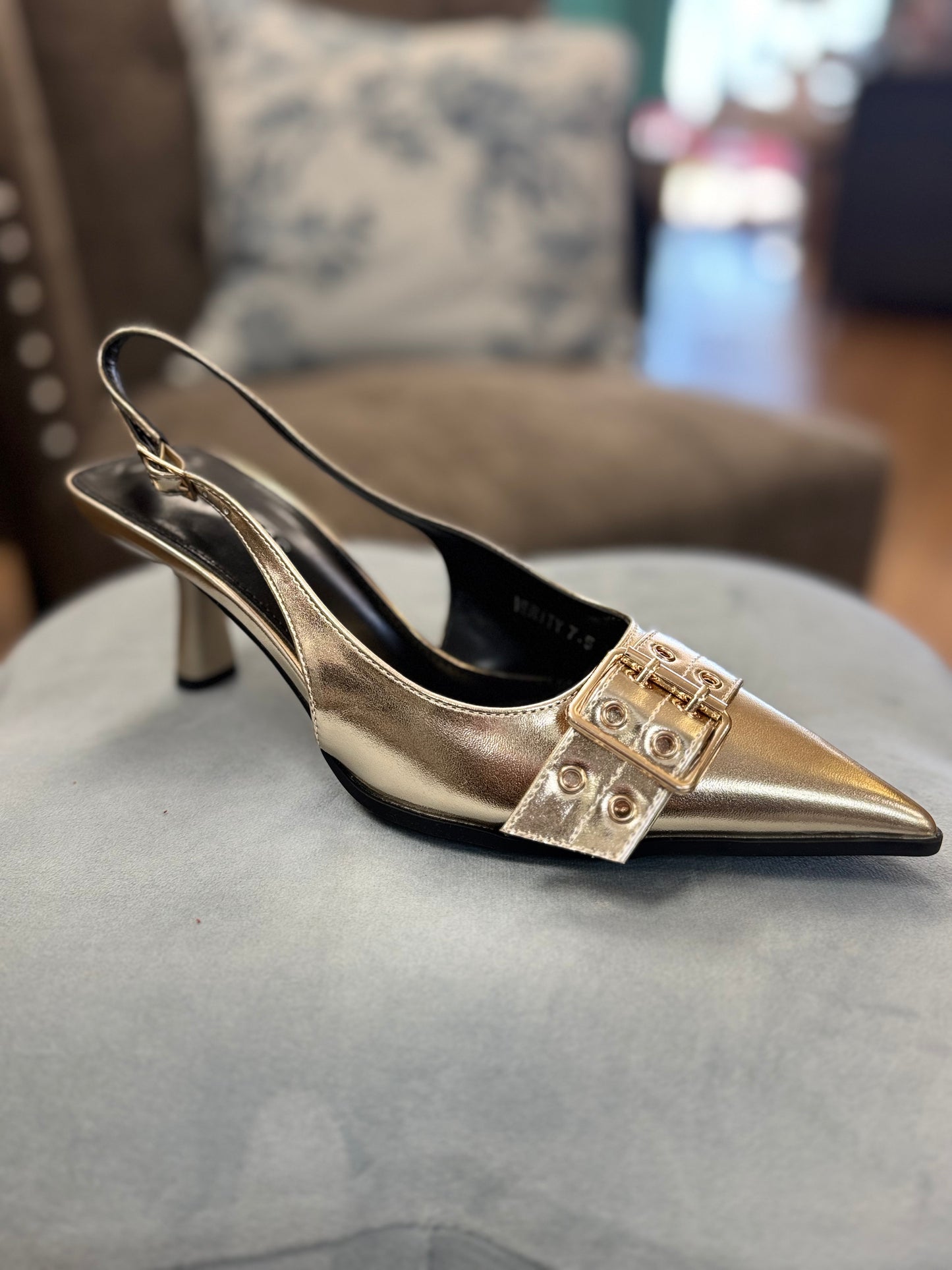 Pointed Toe Slingback Kitten Heels