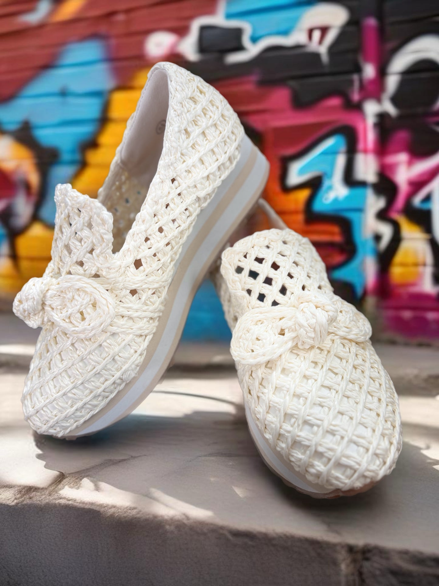 Tracey Eyelit Tennis Shoe