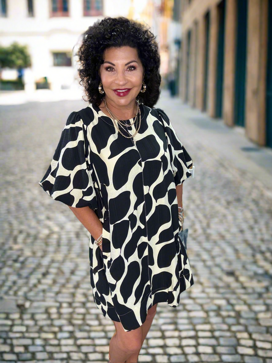 Round Neck Button Puff Sleeve Dress