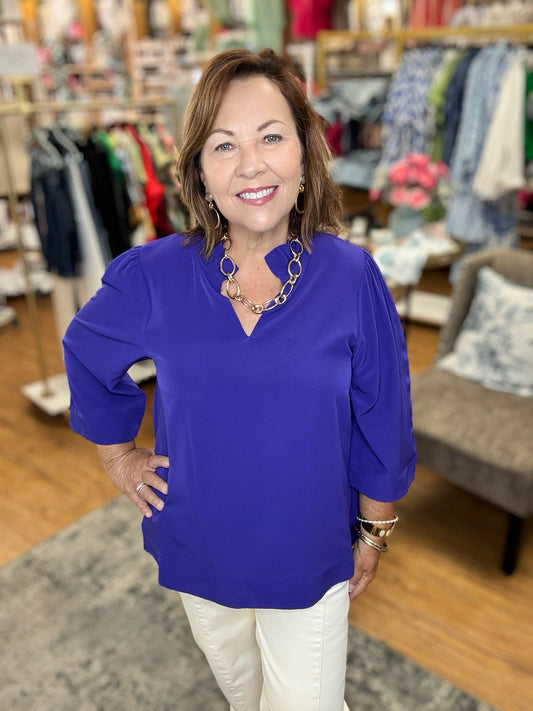 3/4 sleeves crinkled solid top with ruffled neckline
