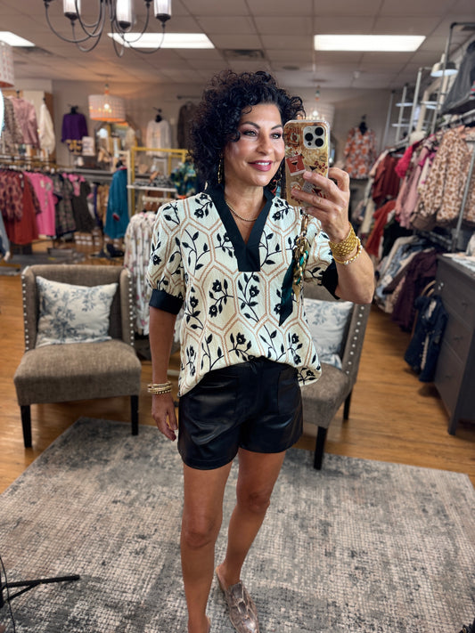 Floral print short puff sleeve Embroidered Top