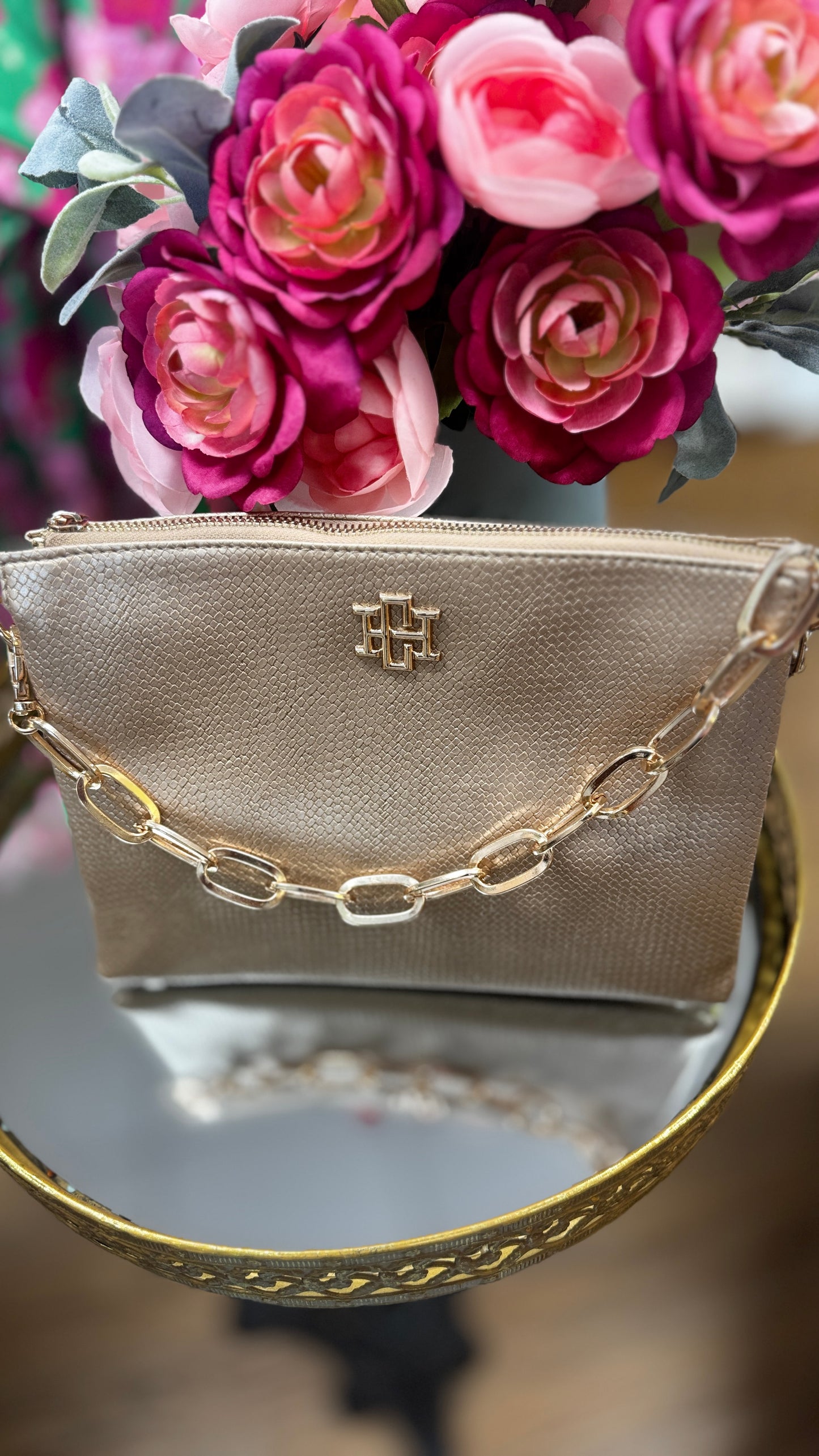 Ariana Crossbody