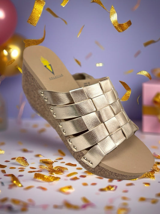 Enoki Faux Leather Sandal w/Melt Clog