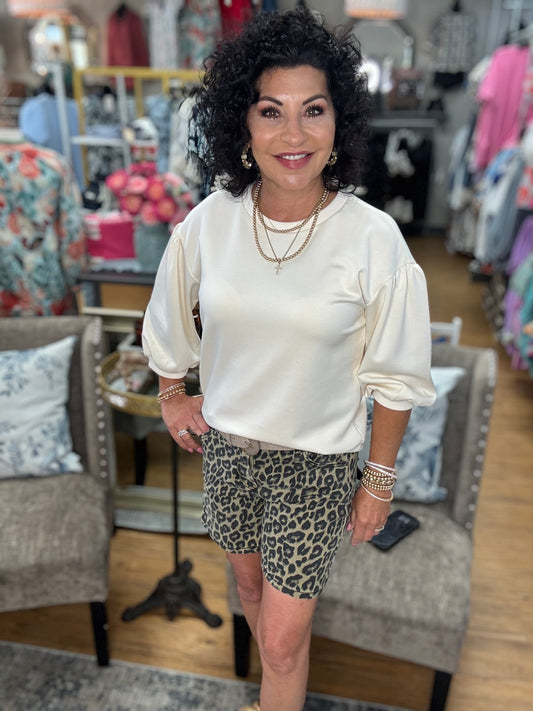 Loose fit Mid Length Shorts