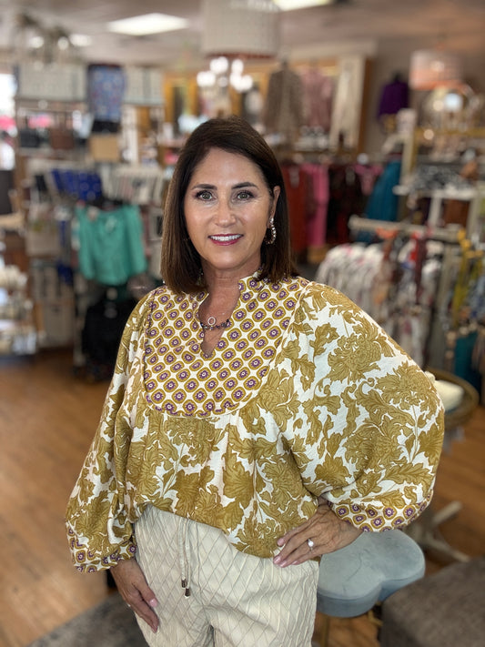 3/4 Sleeve Yoke Contrast Top