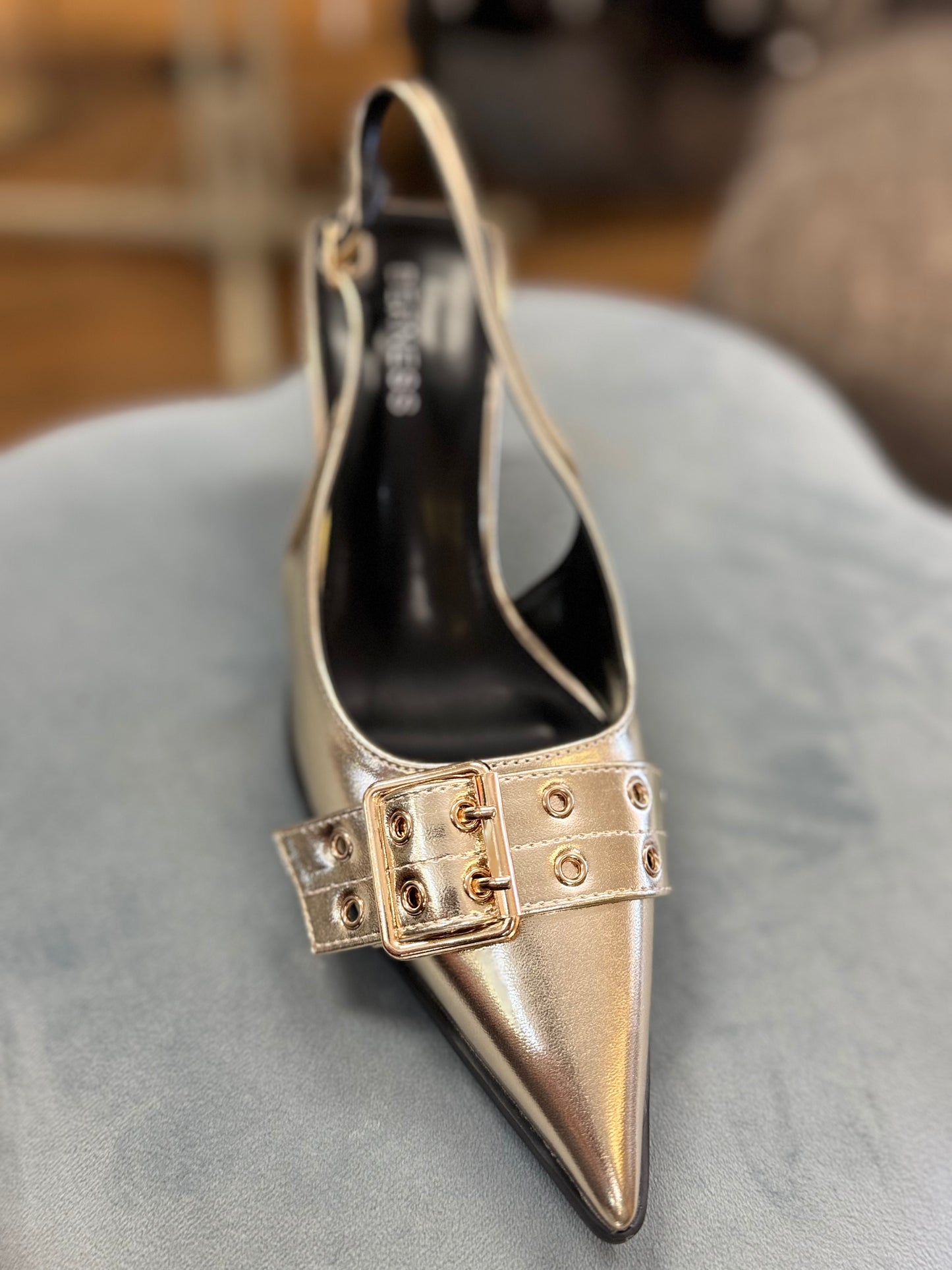 Pointed Toe Slingback Kitten Heels