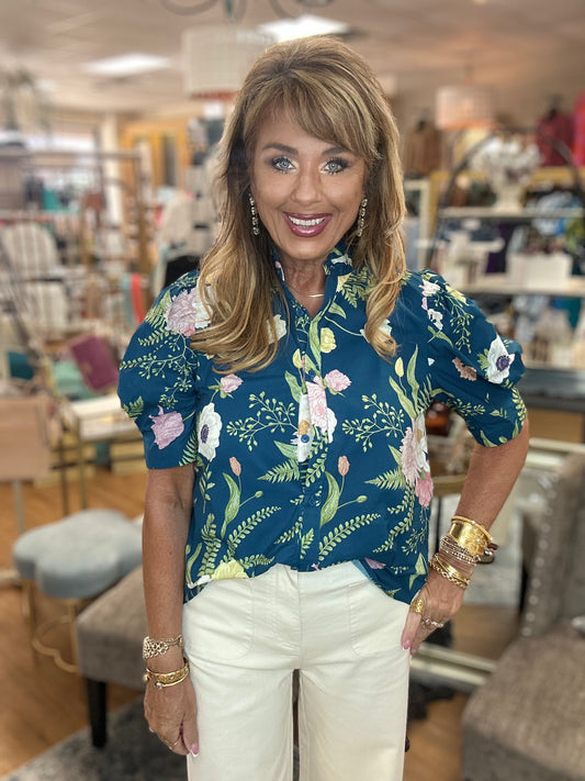 Floral print ruffled neck button front closure featuring pleated short puff sleeve